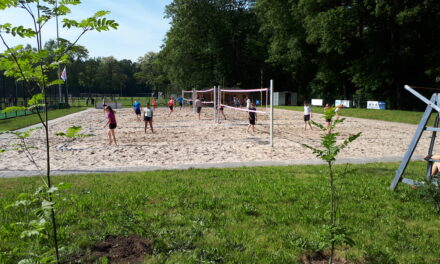 Zomer beachvolleybal bij Nuovo